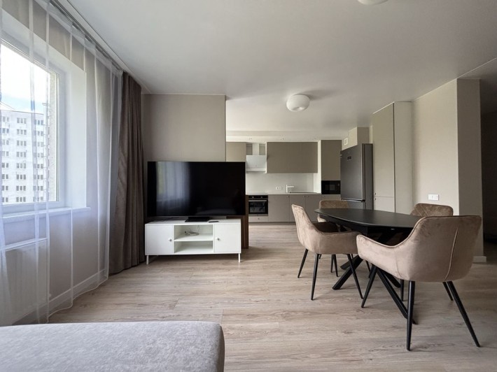 Продам квартиру з якісним ремонтом - фото 1