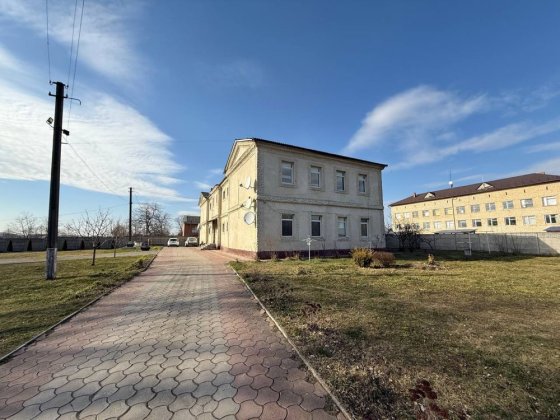 Продаж 3-кім квартири Хотин