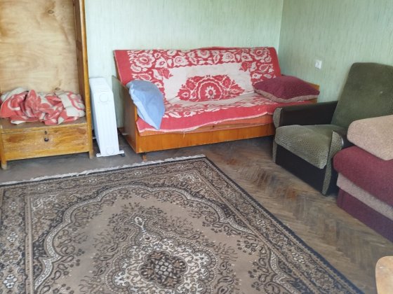 продаж 1 кімнатної квартири на 2 поверсі Шептицький