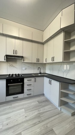 Продам двокімнатну з ремонтом - фото 1