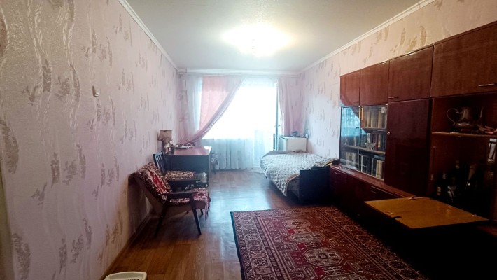Продаж 2 кімнатної квартири, Чугуїв, центр - фото 1