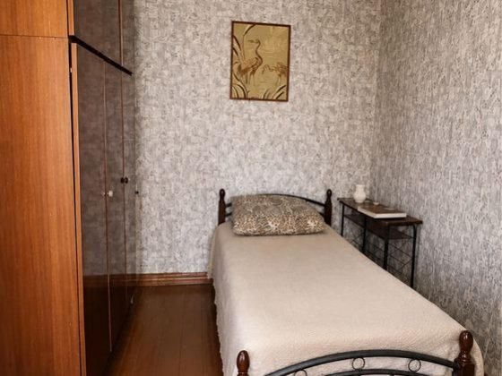 Сталінка однокімна на проспекті Трубників