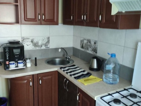 Продаж 2- к  квартири ("чешка") з меблями, технікою на Берещинці поруч з ТЦ КАРАВАН!