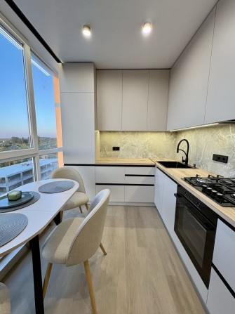Продаж 2к квартири з новим авторським ремонтом Дніпр. Брама 2 - фото 1