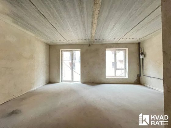 Здана, готова до ремонту 1 кім квартира із терасою, котел, стяжка та підігрів. Підходить під держпро Криховцы