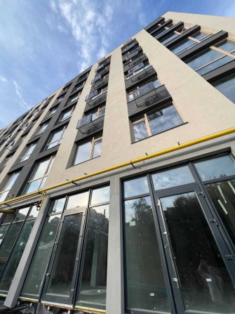 Продається 2-х кімнатна, двостороння квартира. Готова до ремонту. - фото 1