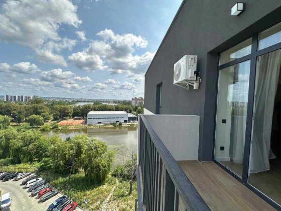 3-кімнатна квартира з краєвидом на озеро та дизайнерським ремонтом у ЖК Millennium Крихівці