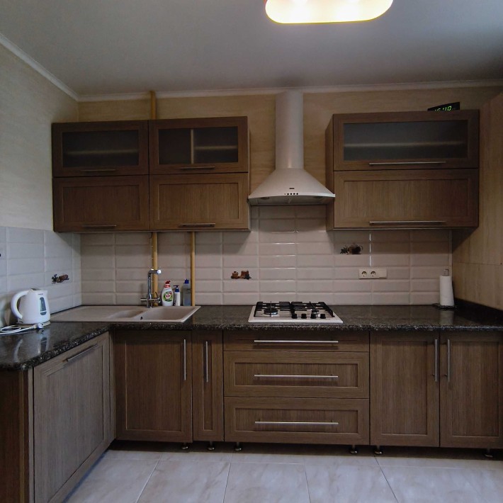 Продам простору енергонезалежну  квартиру з гаражем! - фото 1
