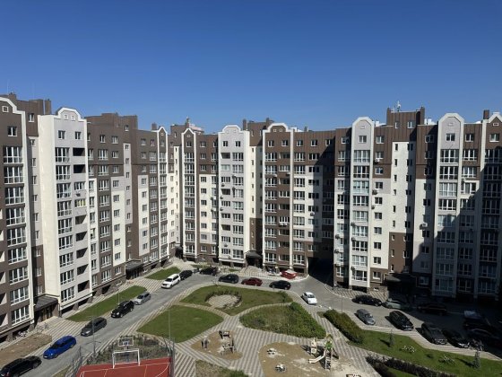 Продам 1к квартиру,з документами,можна держ програми