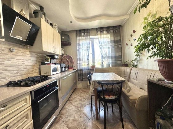 Святопетрівське 100м2 4 кімнати Продаж дворівневої квартири з ремонтом Святопетрівське