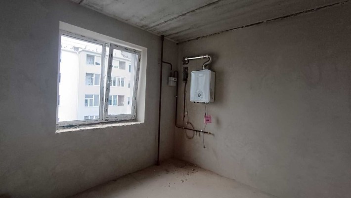 Продам 1 кімн кв на 3 му поверсі, газове опалення, можно заходить на ремонт. - фото 1