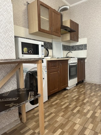 Продаж квартири з меблями та технікою  в ЖК Смарагдове місто, Нові Петрівці - фото 1