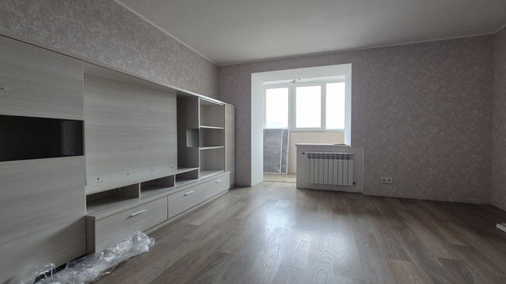 Продається повноцінна 3х кімнатна квартира поряд з Києвом. Площа 91 м2. Індивідуально газове опаленн - фото 1