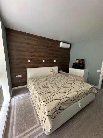 Продаж 2-кімнатної квартири з ремонтом у с. Чайки - фото 1