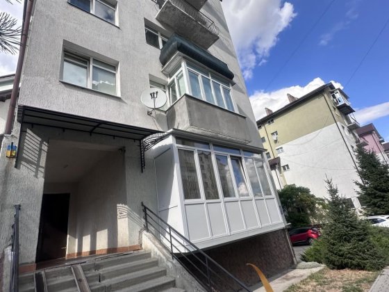 Продаж квартири по вул. Винна Гора в Винниках. Можливий перерахунок. Винники