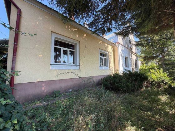 Продаж 2-кімнатної дворівневої квартири з підвалом у Стебнику Стебник