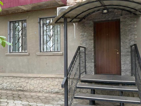 3-кім., квартира 55 м2,окремий вхід+паркування м.Снігурівка Снигиревка