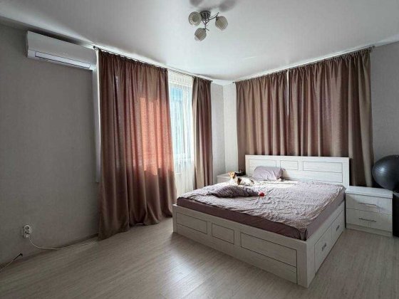 В продажу 2 квартира укомплектована та з ремонтом -  7 Небо, вул. Проїзна Авангард