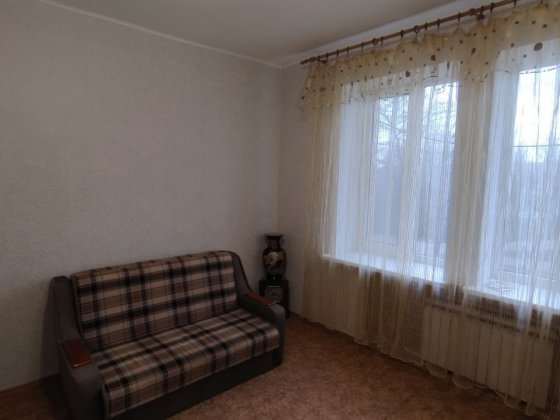1 комнатная квартира, продам, 2 этаж, остановка Сахарный Крыжановка