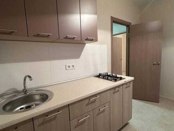 В продажу нова 1 квартира на 1 поверсі  -  7 Небо, вул. Маріупольська Авангард
