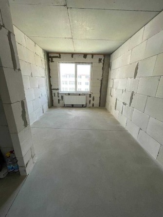 Продам 1 комнатную квартиру в новостройке - фото 1