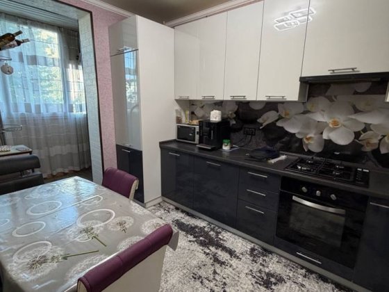 Продам 2-х комнатную квартиру ЖК 7 Небо Мебель | Техника Авангард