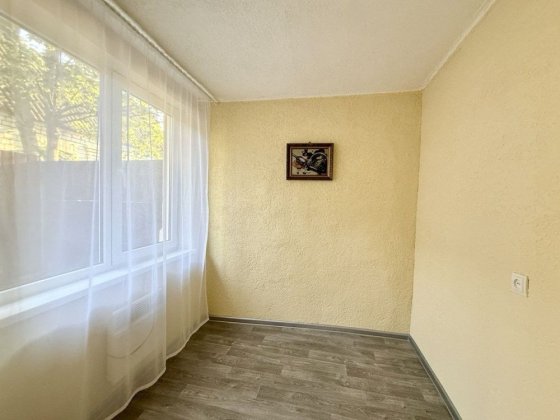 Продам двокімнатну квартиру на землі Світле