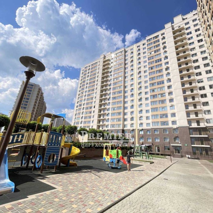 1-кімнатна квартира 53 Жемчужина Таїрова 44 м² з меблями генератор - фото 1