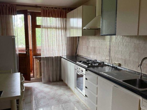 Трехкомнатная квартира  ген Вишневского Черемушки Лиманка