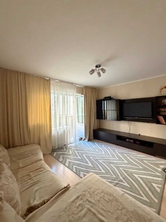 Shev Продаж 2 кімнатної квартири на мас. Райдужний 3 - фото 1