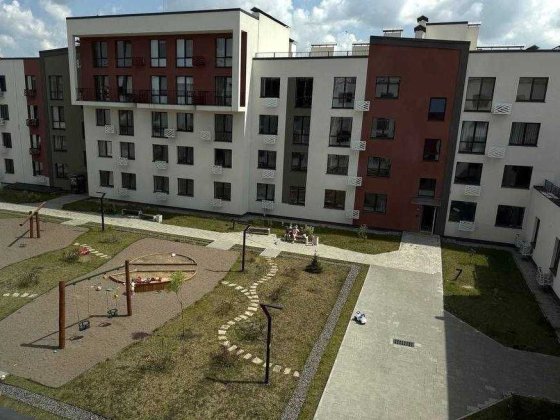 Продам двокімнатну квартиру Квасилов