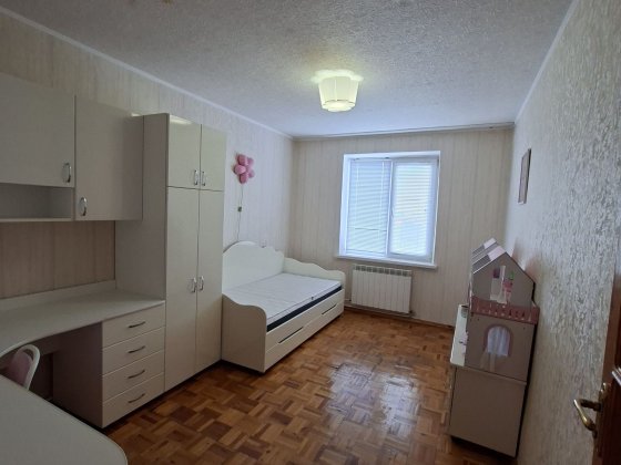 Продам велику 3х кімнатну квартиру, вул.Рожева. Первомайск