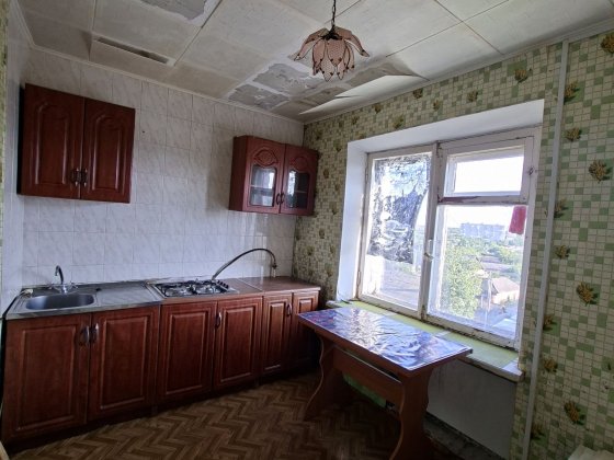 Продам 2х кімнатну квартиру/5/5,цегляний будинок, район  вул.Нацгвардійська Первомайск