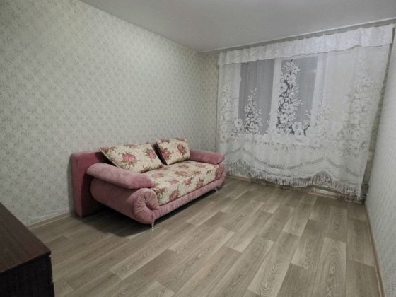 От собственника ! Продам комнаты в 3кв в хорошем состоянии , Салтовка 533 микрорайо Собсвеник ! Прод Бобровка