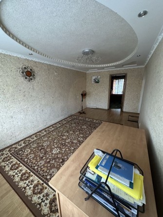 Продам 3-х кімнатну квартиру в центрі (від власника) - фото 1