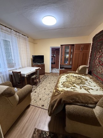 Продам 2- кімнатну квартиру - фото 1