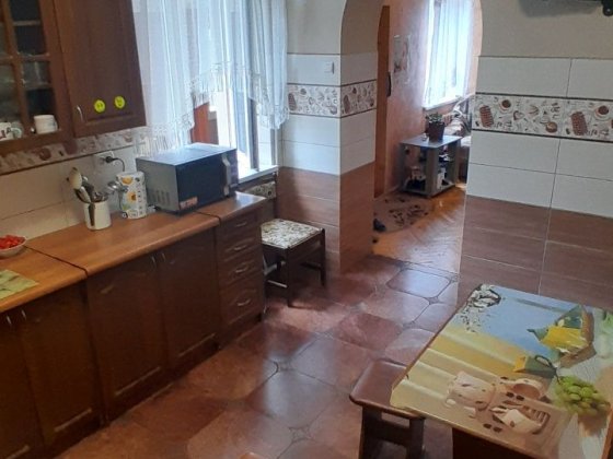 Продаж 4х кімн квартира 1/4 Чернівці в.Черемшини ,гараж, мацстерня Годилів