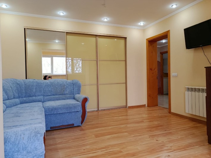 Продаж 2к квартири. з гаражем 30м2 в м. Кіцмань - фото 1