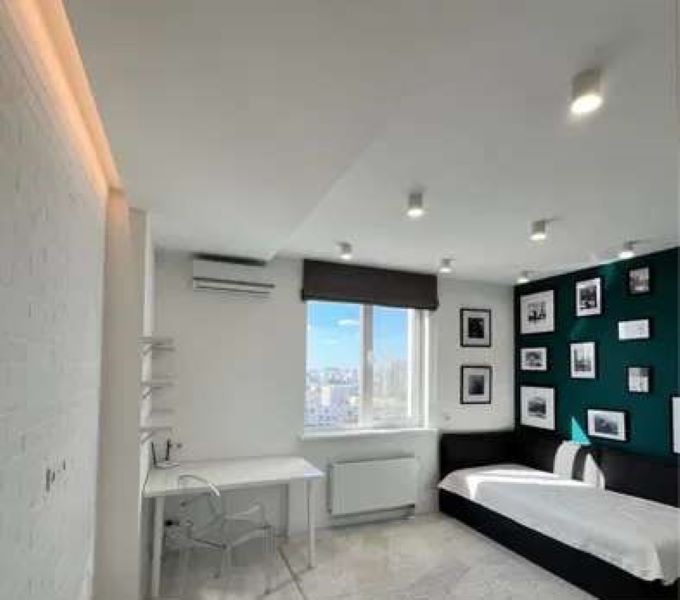 Продаж 3-к квартири вул. Освіти 16 - фото 1