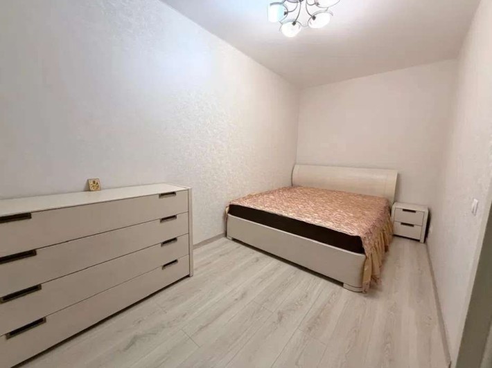 Продаж 3к квартири , Берестейський проспект 106/2 , Святошино - фото 1