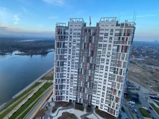 Продаж 3-к квартири вул.  Микільсько-Слобідська 15