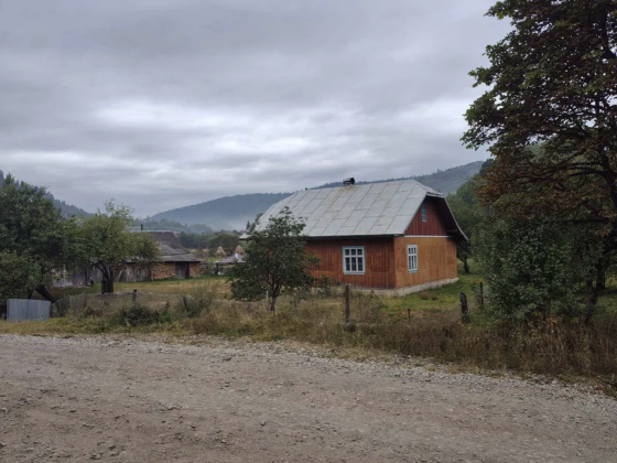 Будинок у селі Нова Борова Черняхов