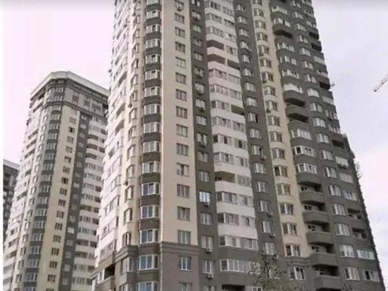 продам квартиру 1 к, 40,6 м2, 10 поверх, Лісовий квартал, київська 249Б Бровари