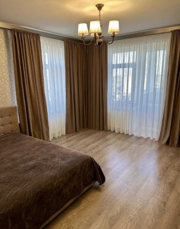 ПРОДАМ 2-кімнатну квартиру 67 м² Буча Центр генератор Deye 2% - фото 1