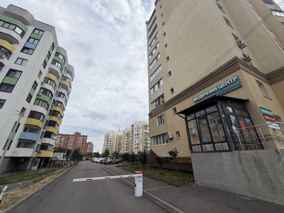 Продам 1 к квартру вул. Йови 1, частково з ремонтом, 50м2 Борисполь