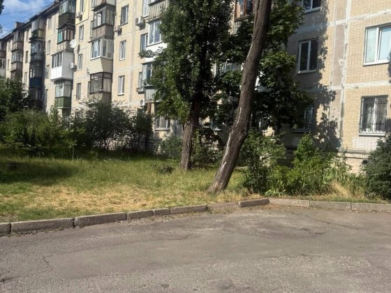 Продам комфортну 2- кімнатну квартиру, 41,7м2 , 4 поверх , місто Київ , вулиця Вифлеємська 14. Розгл