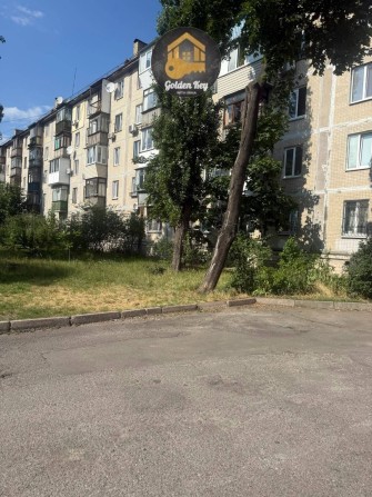 Продам комфортну 2- кімнатну квартиру, 41,7м2 , 4 поверх , місто Київ , вулиця Вифлеємська 14. Розгл - фото 1