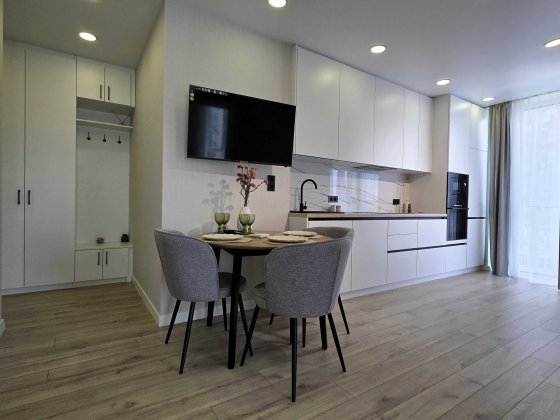 Продаж 2-кімнатної квартири 48 м² | вул. Вірменська, 8 | ЖК Метрополія-2 | Дарницький район | Відео 