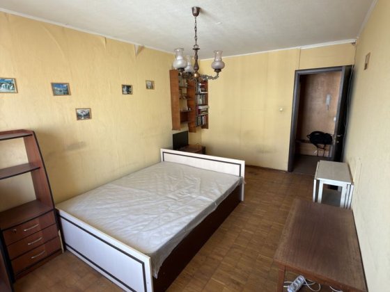 Продаж однокімнатної квартири на Оболоні (вул. Приозерна) Київ
