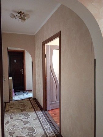 Продам 3-ком Левый Берег 5этаж мебель и техника, без долгов. Срочно - фото 1
